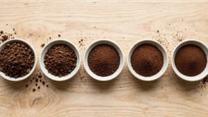 Coffee grind size chart: coffee grounds from coarse to fine